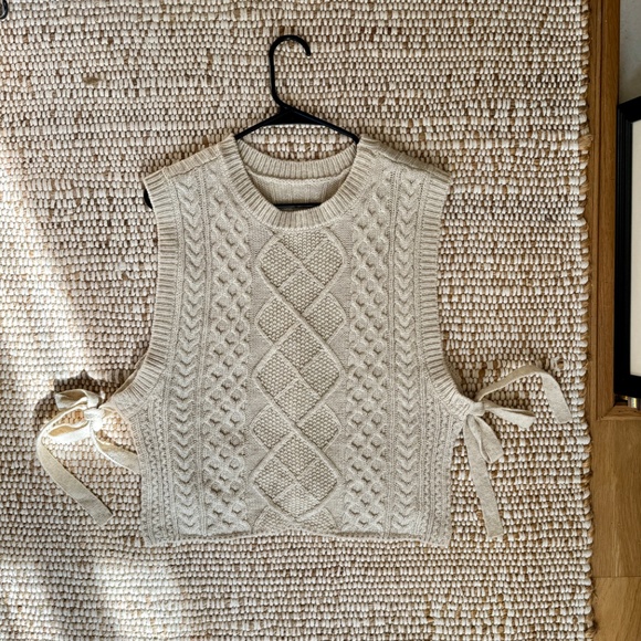 BEAMS BOY O.ALAN CABLE KNIT VEST (one size, Small/Medium) - Picture 5 of 9